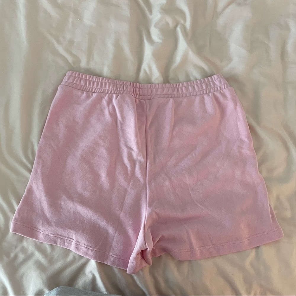 h and m pink shorts never worn size small